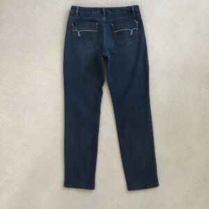 ZARA BASIC BLUE JEANS SIZE LARGE 28